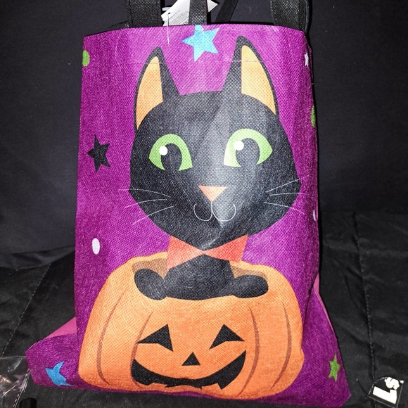 Halloween SALE! Ladies XL or Men M-L HalloQueen Tee, Sock, Pendant, Hat - Picture 10 of 10